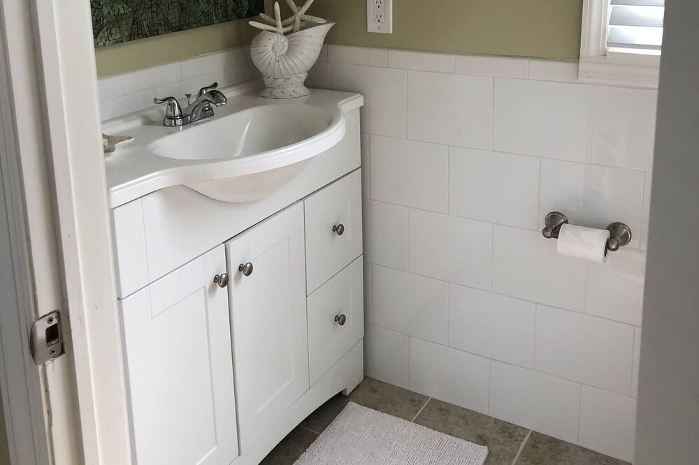 Photo of Bathroom in A-Zone