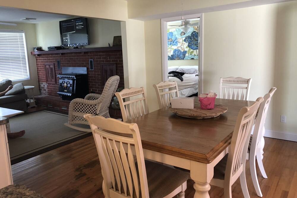 Photo of Kitchen in A-Zone