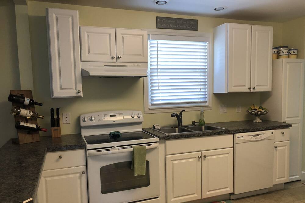 Photo of Kitchen in A-Zone
