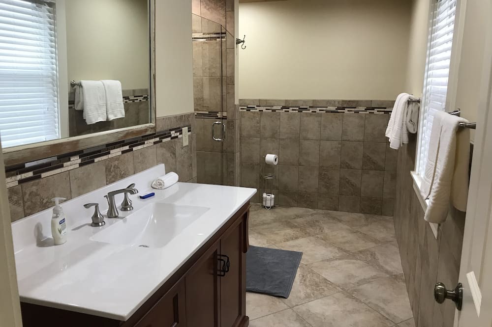 Photo of Bathroom in Elmira