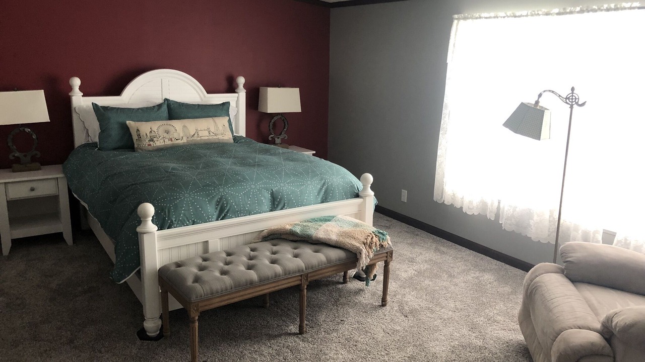 Photo of Bedroom in Rush