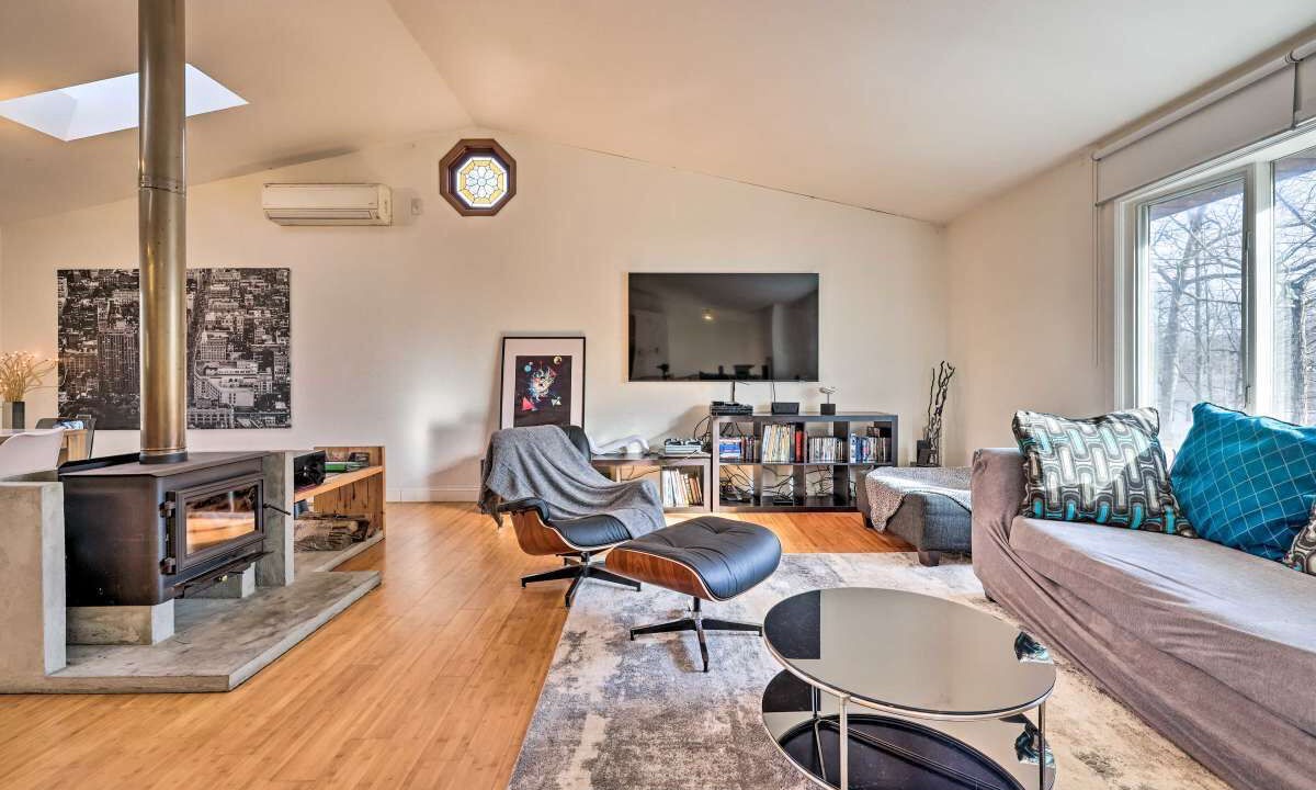 Photo of Livingroom in Tamiment