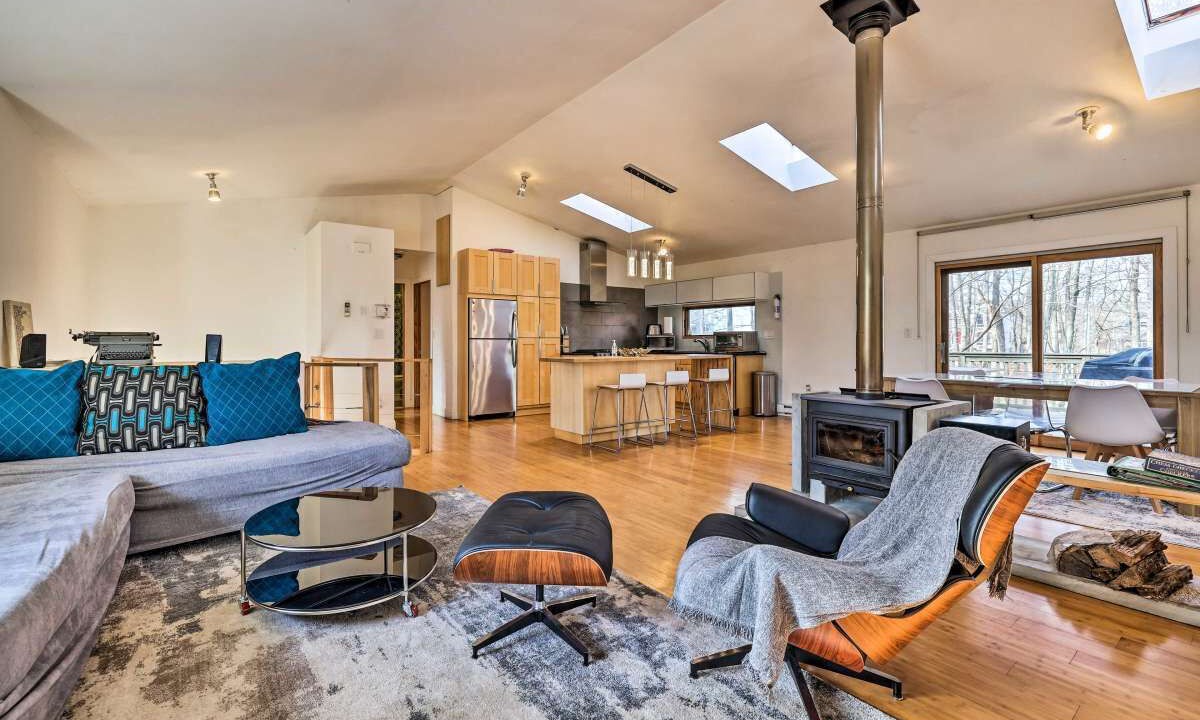 Photo of Livingroom in Tamiment
