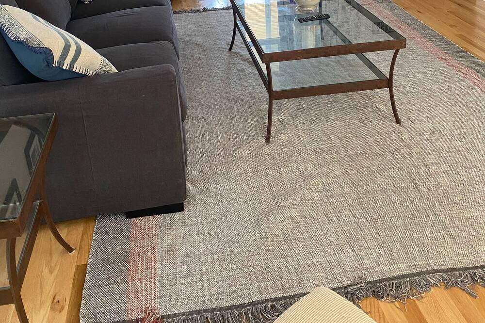 Photo of Livingroom in Point Pleasant - Toms River