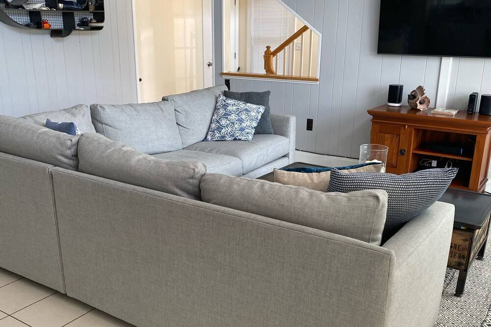 Photo of Livingroom in Point Pleasant - Toms River