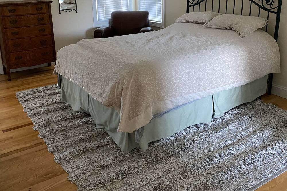 Photo of Bedroom in Point Pleasant - Toms River
