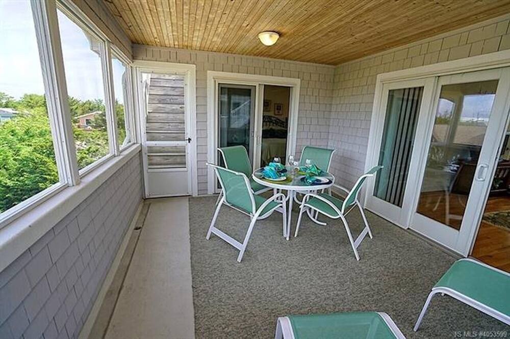 Photo of Patio Balcony in Point Pleasant - Toms River
