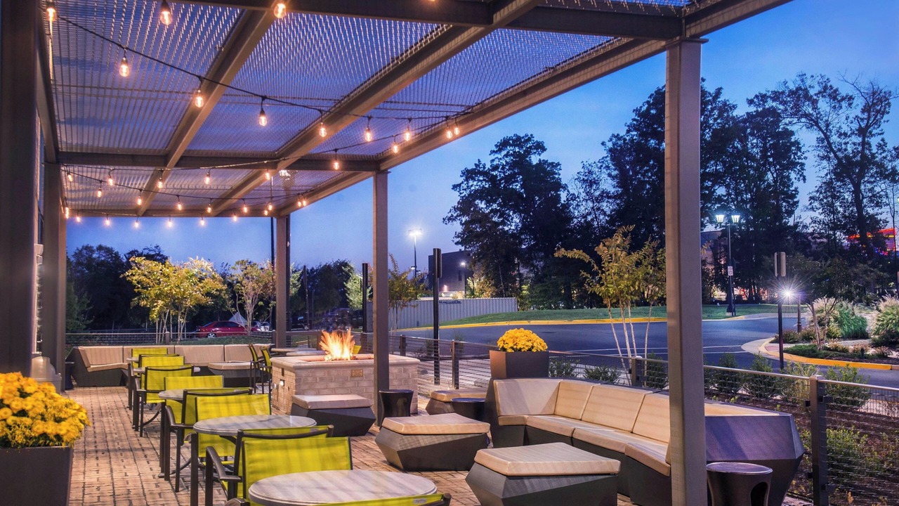 Photo of Outdoor in Lakeview