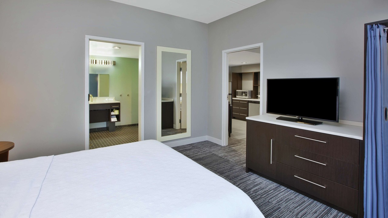 Photo of Bedroom in Monaca