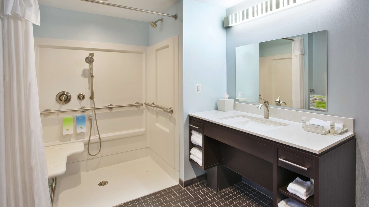 Photo of Bathroom in Monaca