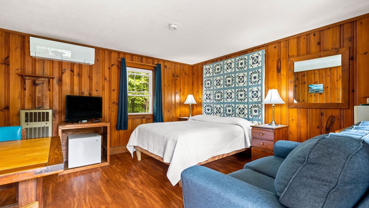 Photo of Bedroom in Harborcreek