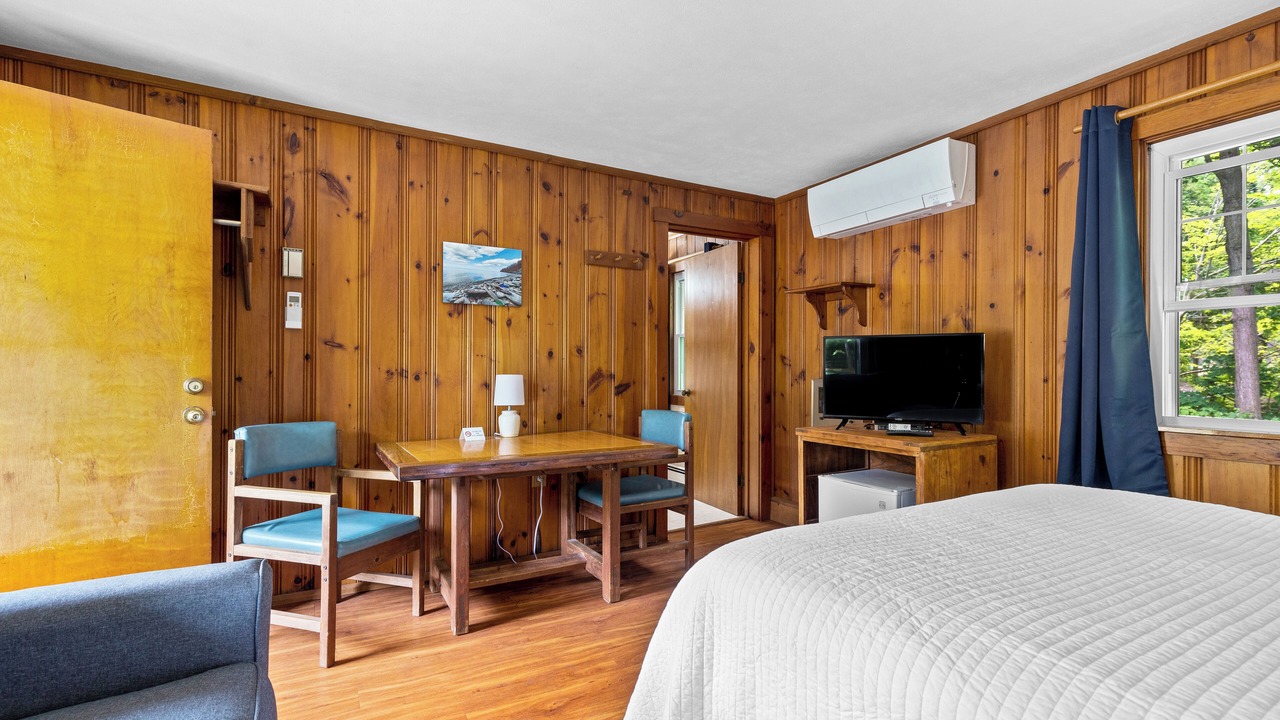 Photo of Bedroom in Harborcreek