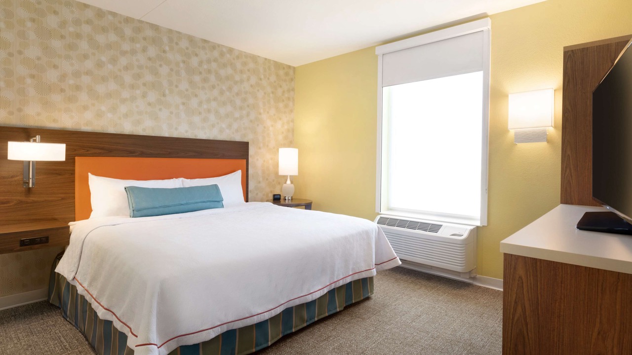 Photo of Bedroom in Middleburg Heights