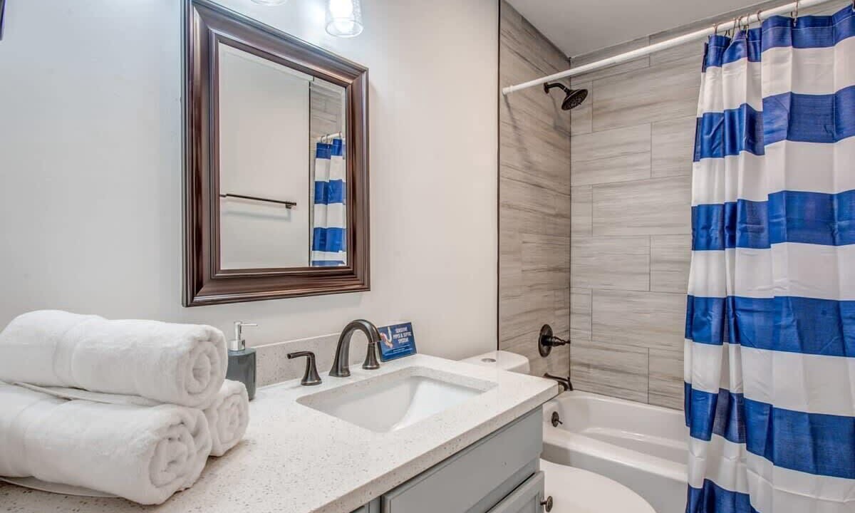 Photo of Bathroom in University District