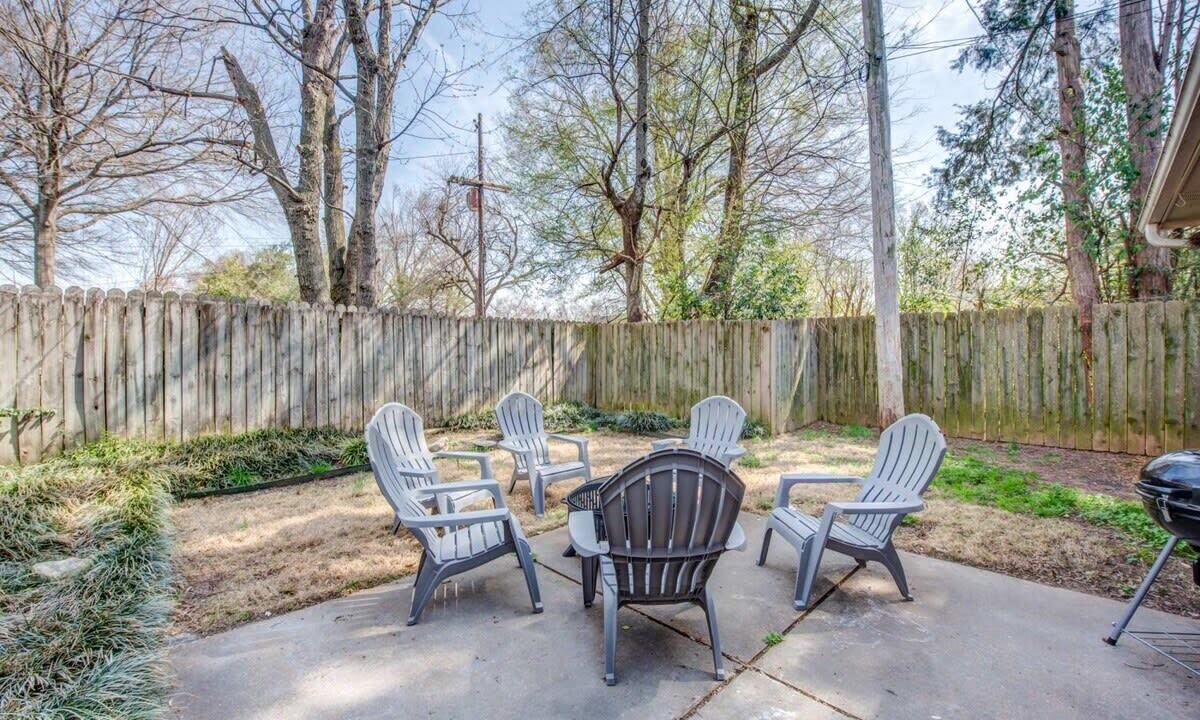 Photo of Patio Balcony in University District