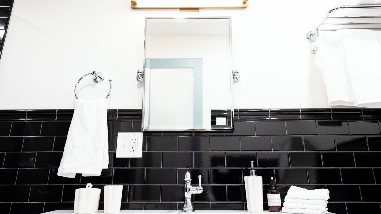 Photo of Bathroom in Old City