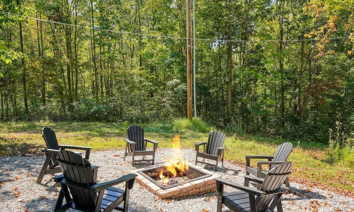 Photo of Outdoor in Nelsonville