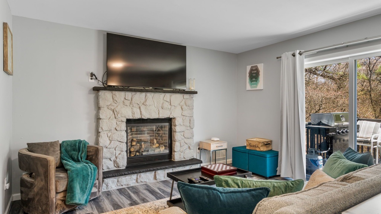 Photo of Livingroom in Long Pond