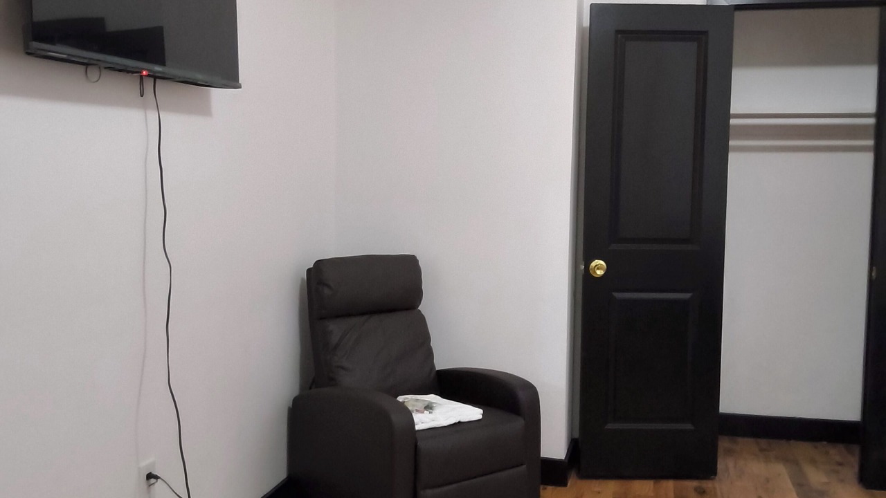 Photo of Bedroom in Weequahic