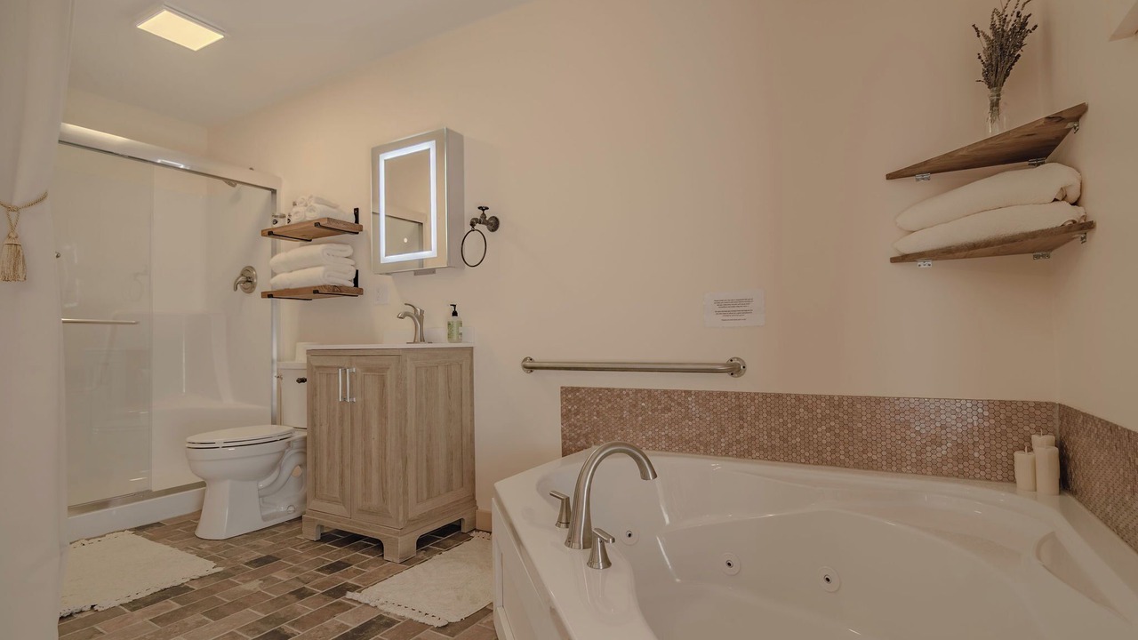 Photo of Bathroom in Whitley City