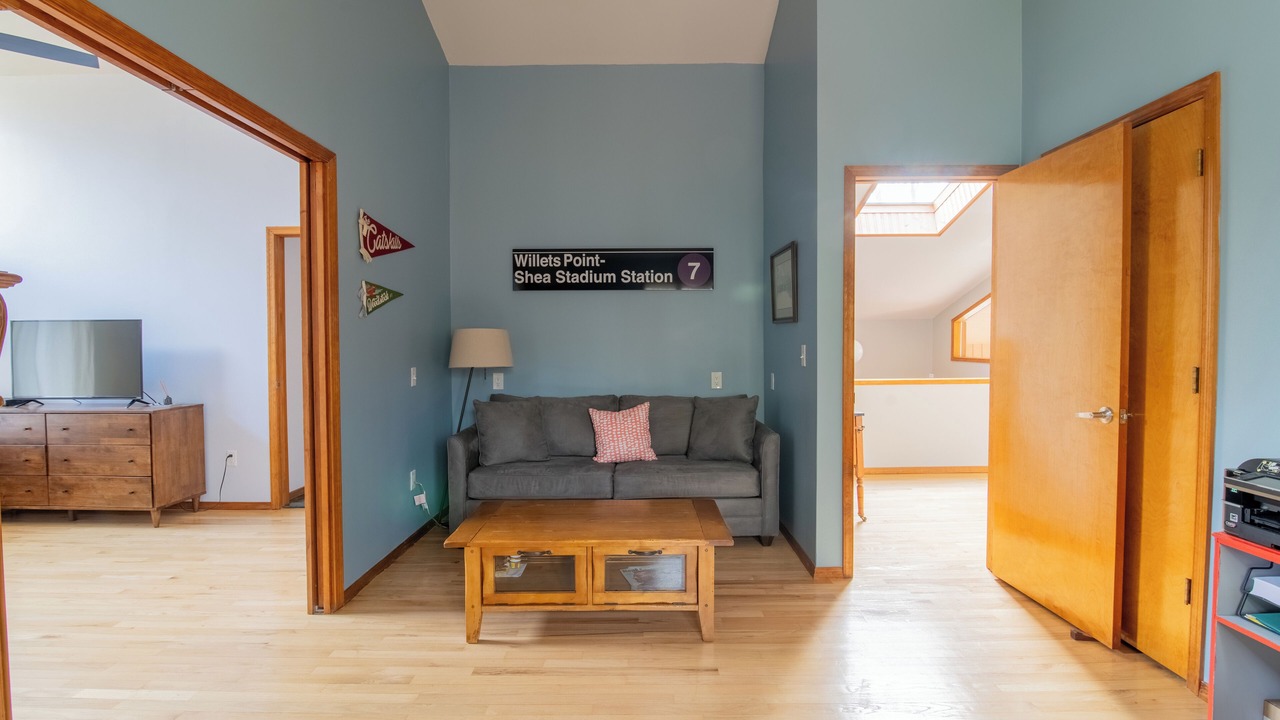 Photo of Livingroom in Parksville