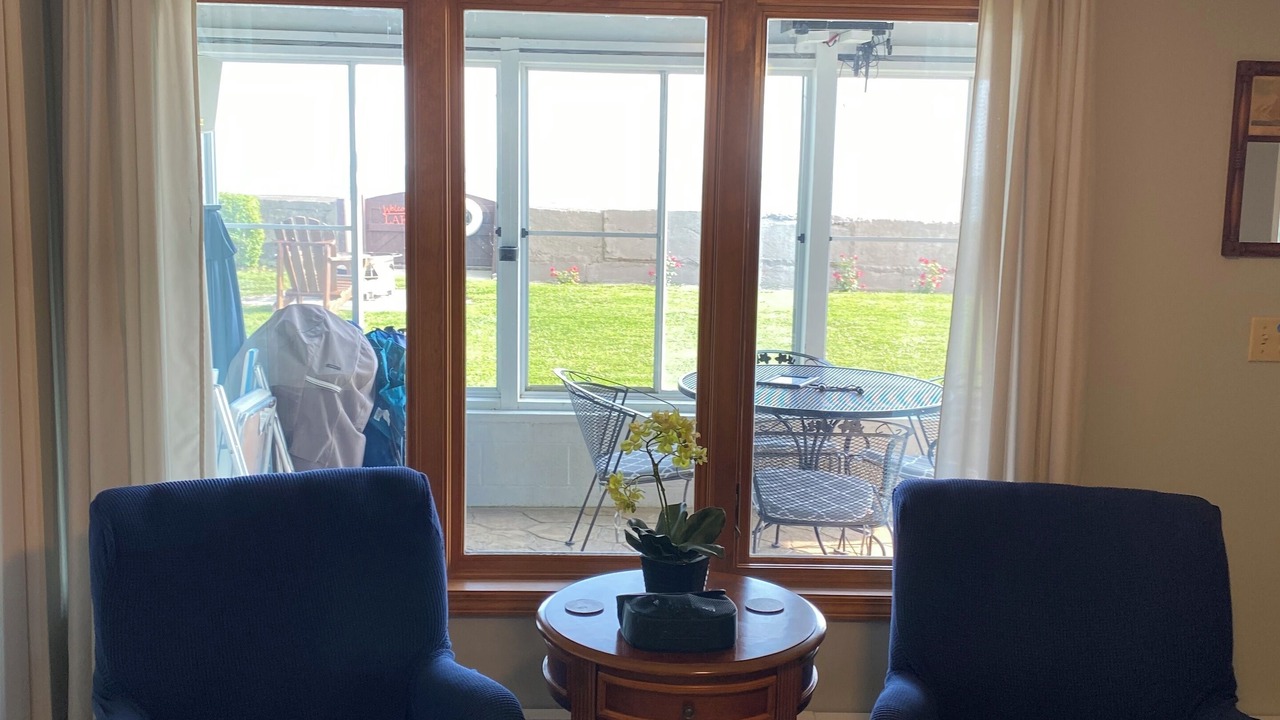 Photo of Livingroom in Port Clinton