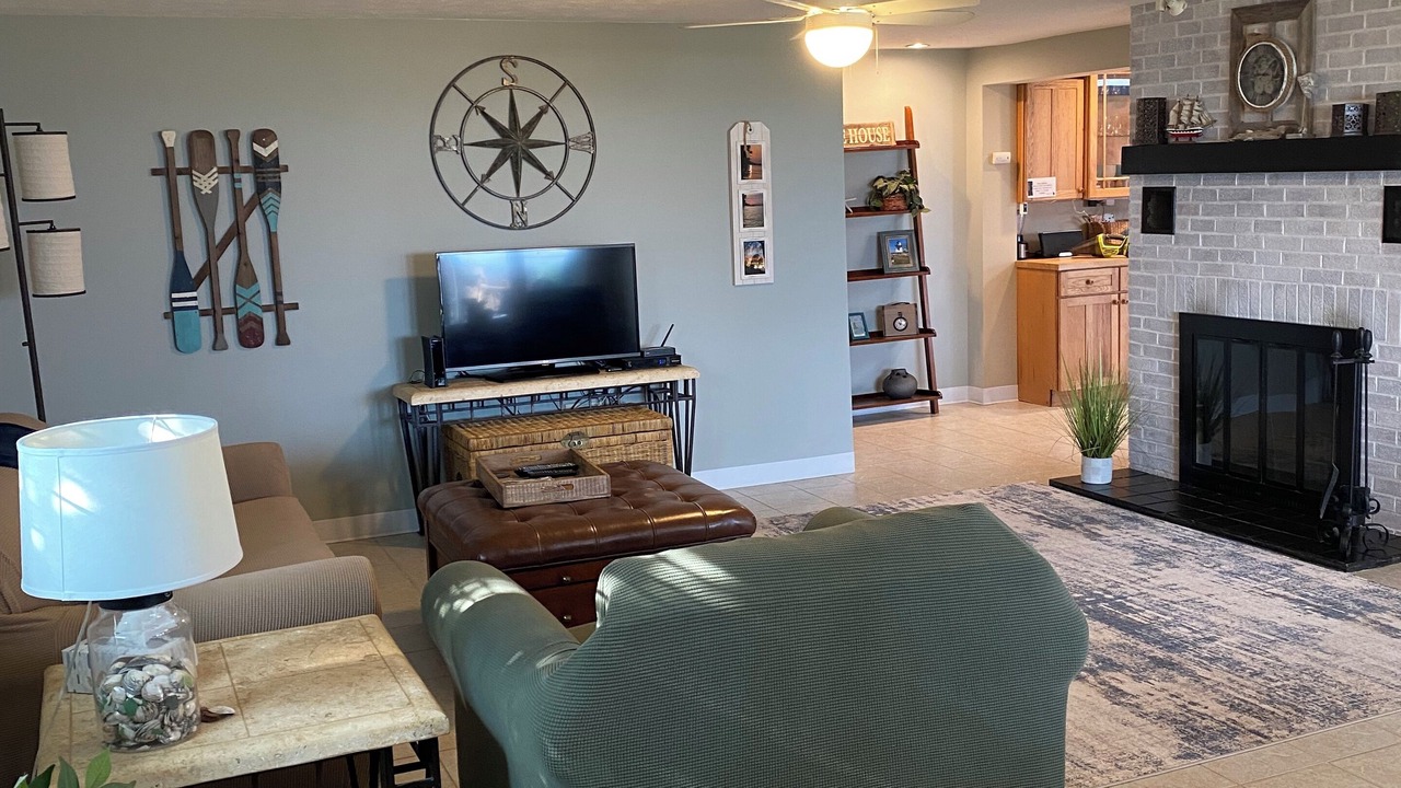 Photo of Livingroom in Port Clinton