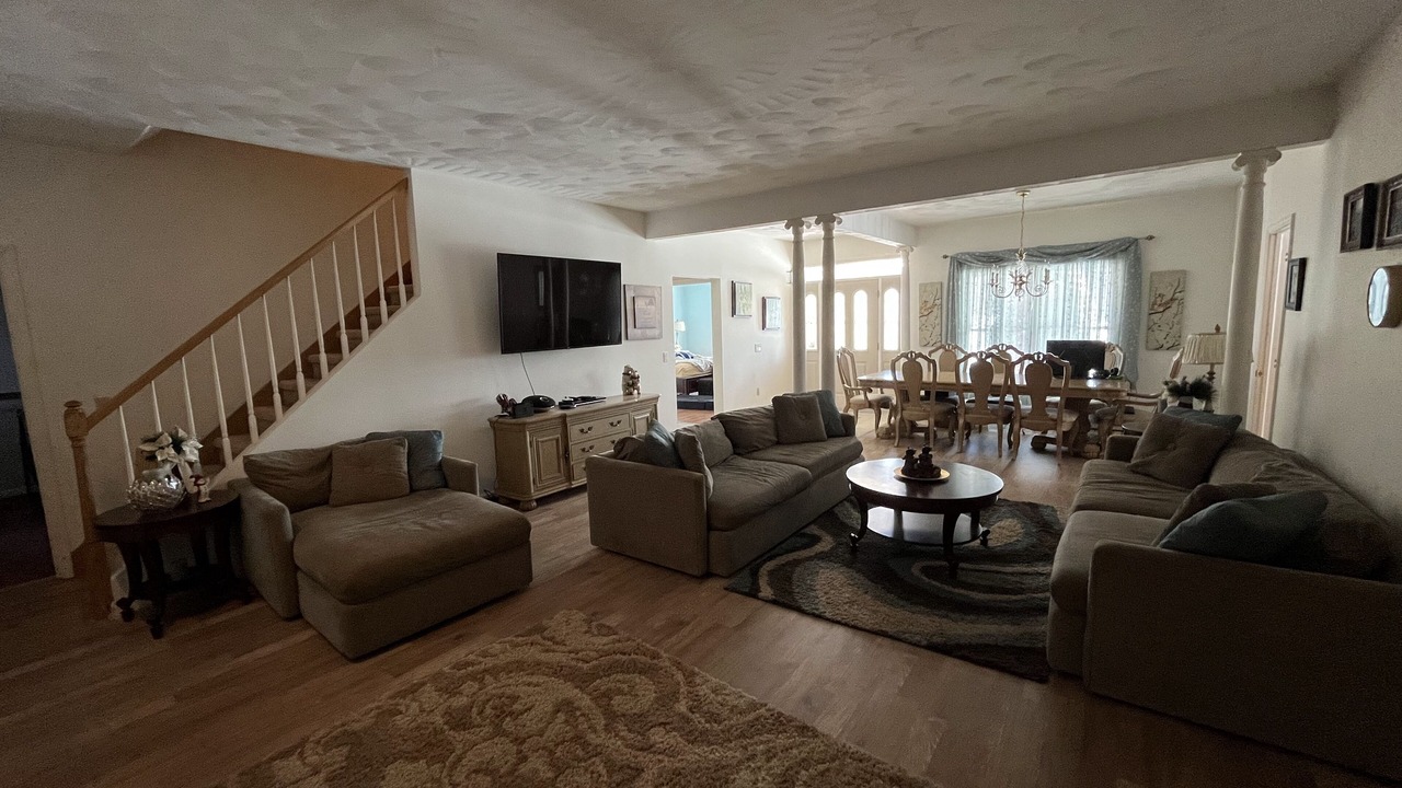 Photo of Livingroom in Lakewood