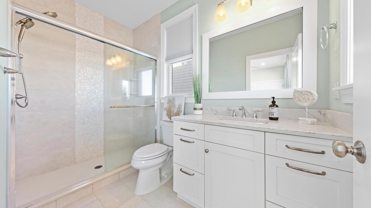Photo of Bathroom in South Beach Haven