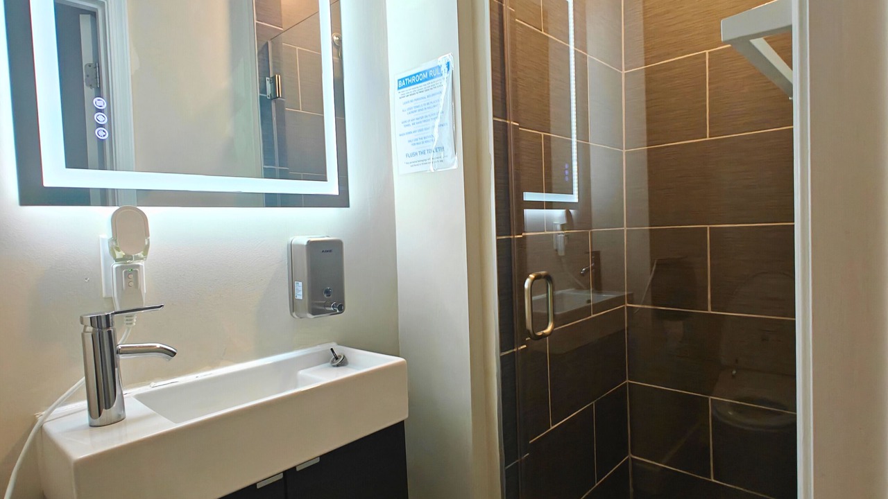 Photo of Bathroom in Chinatown