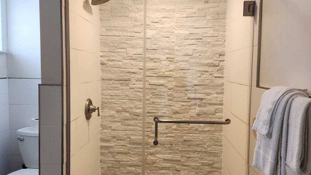 Photo of Bathroom in Lyndhurst