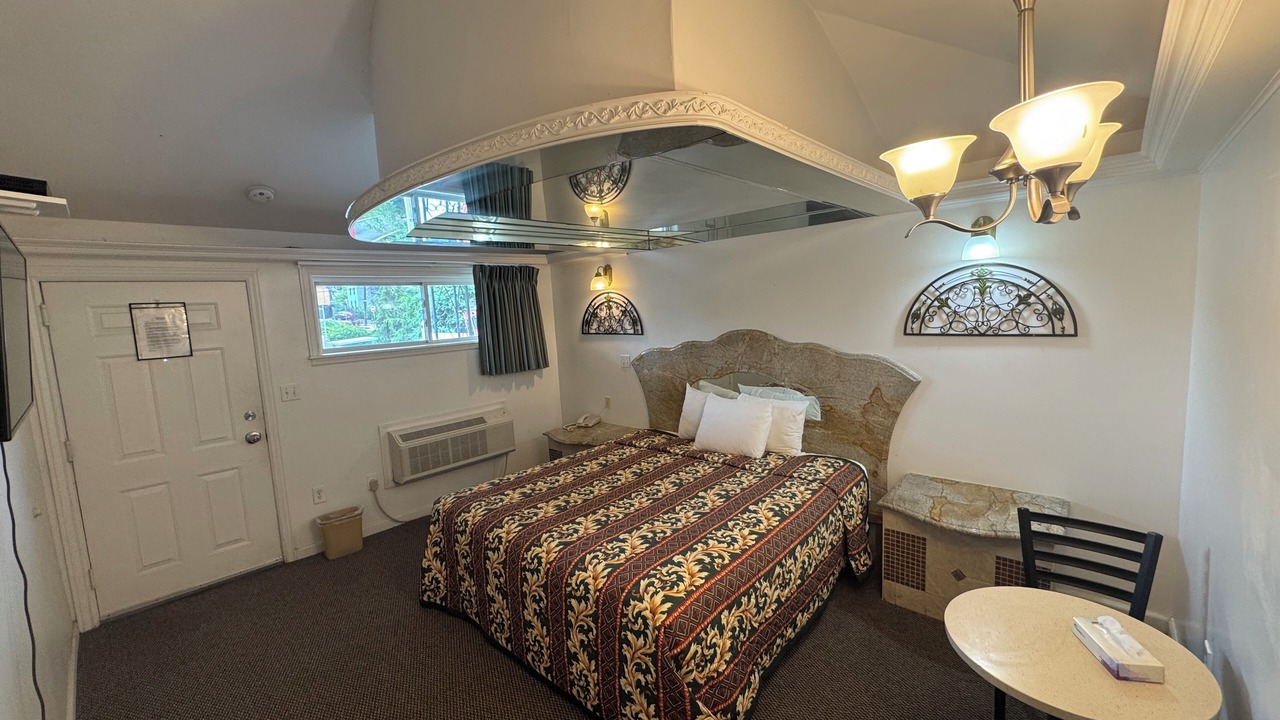 Photo of Bedroom in Lyndhurst