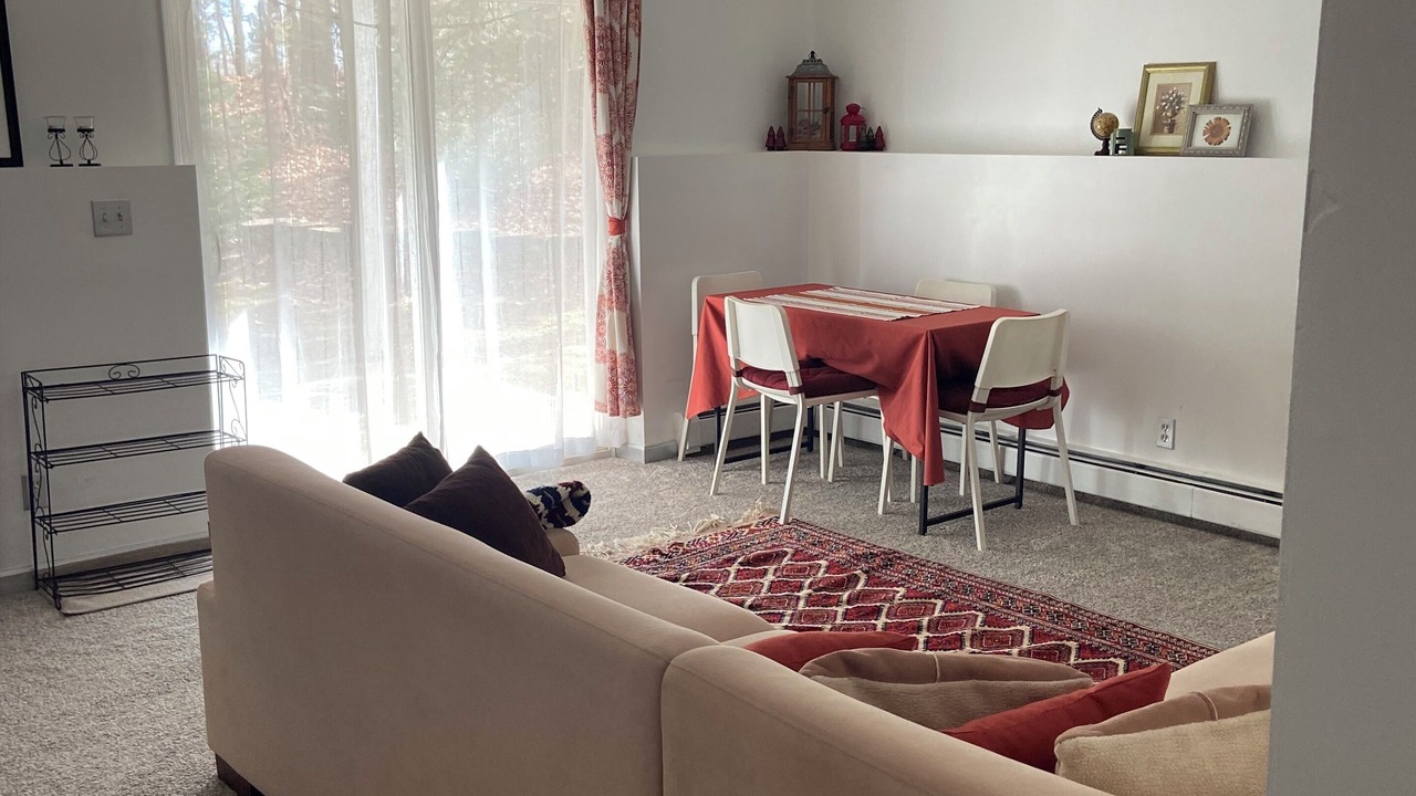 Photo of Livingroom in Tallman