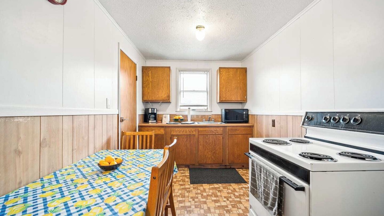 Photo of Kitchen in Marlinton