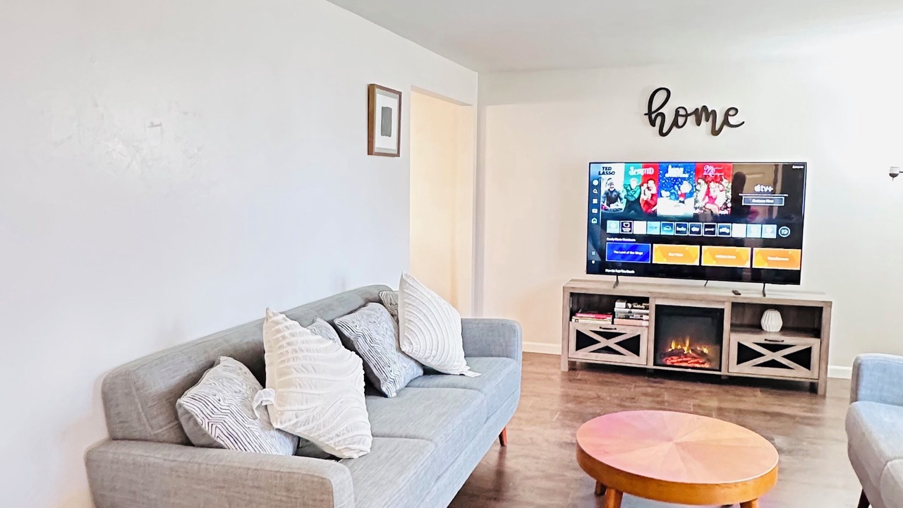 Photo of Livingroom in Carnegie