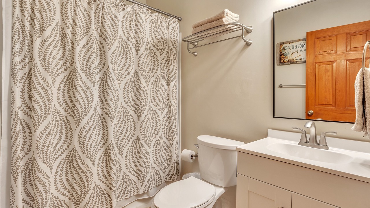 Photo of Bathroom in La Follette