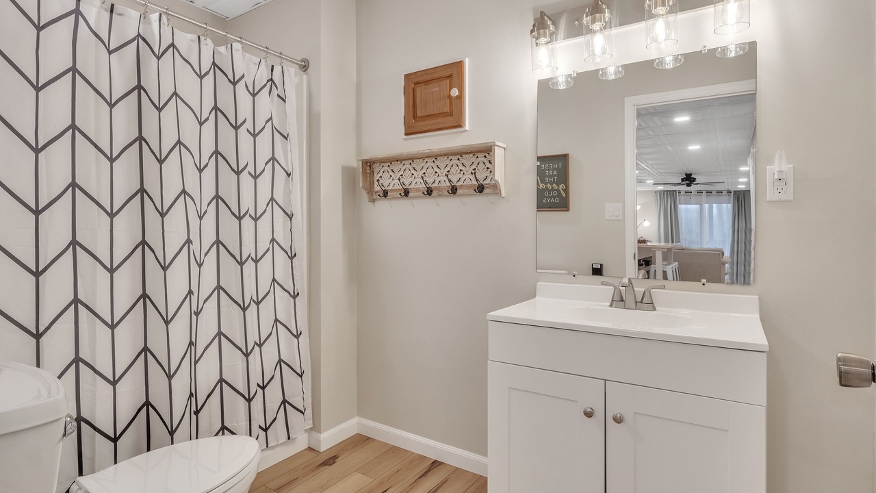 Photo of Bathroom in La Follette