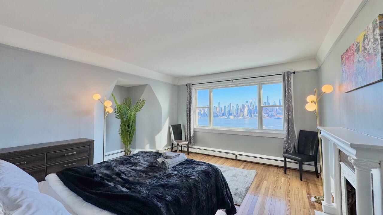 Photo of Others in Weehawken