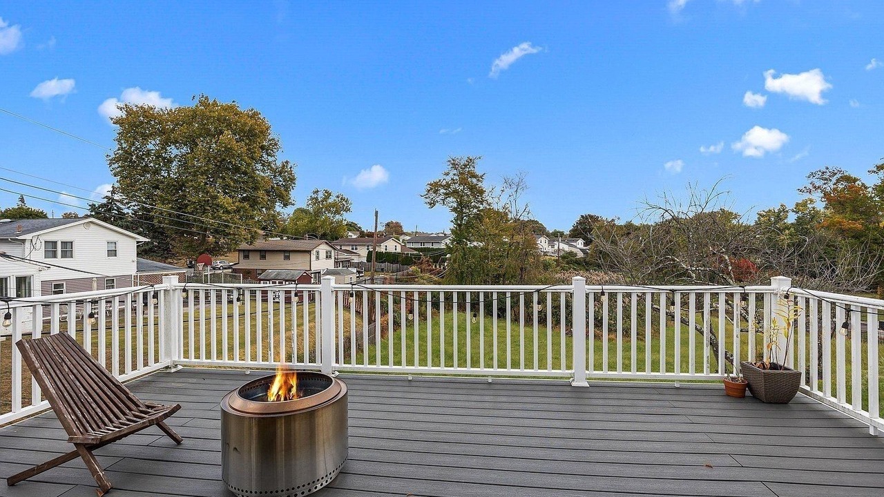 Photo of Patio Balcony in Northeast Philadelphia