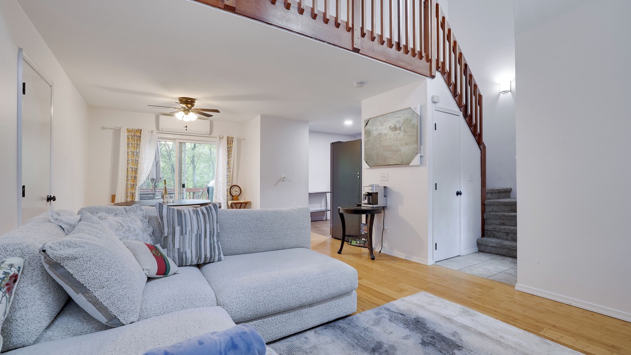 Photo of Livingroom in East Stroudsburg
