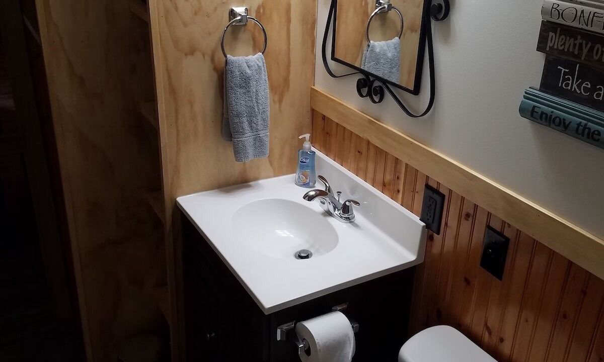 Photo of Bathroom in Swengel