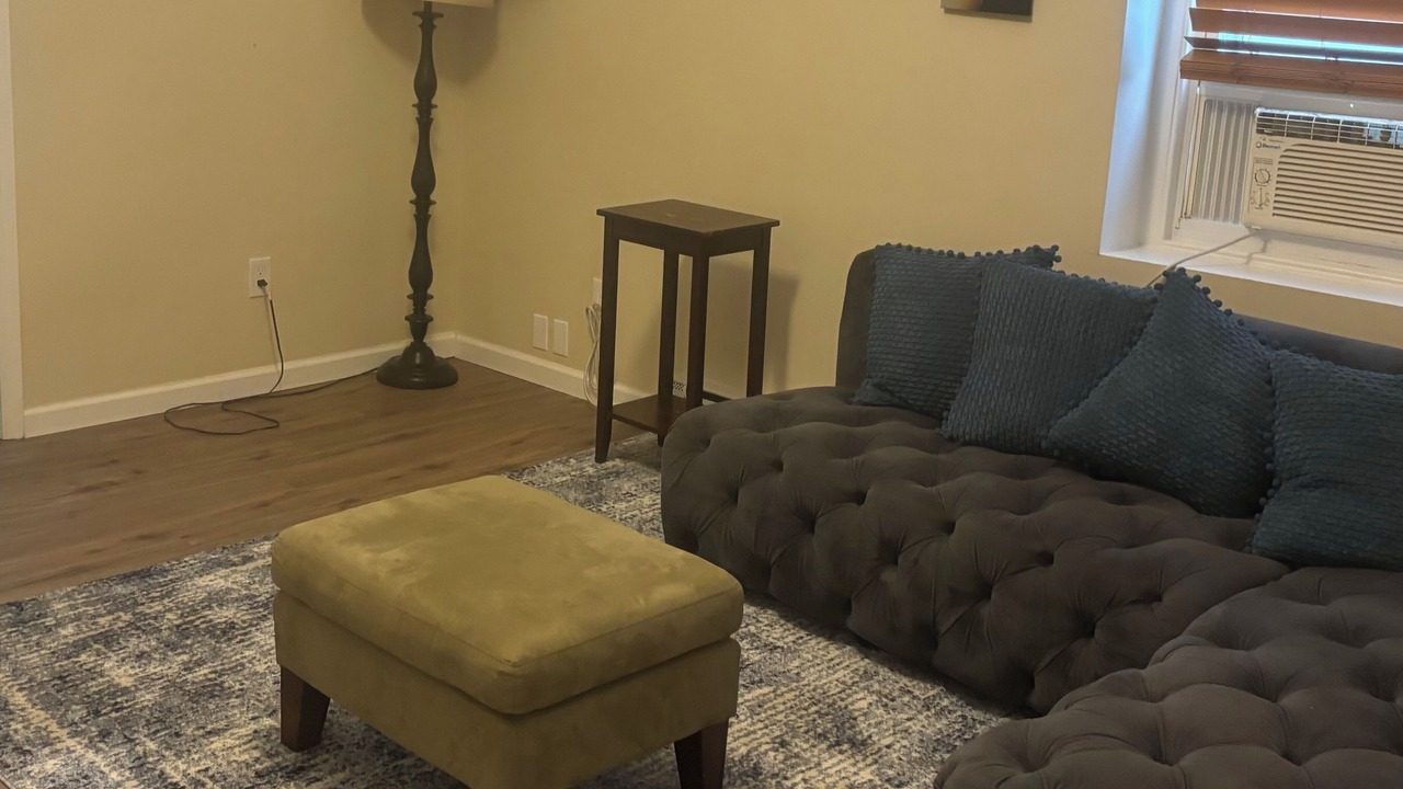 Photo of Livingroom in South Side