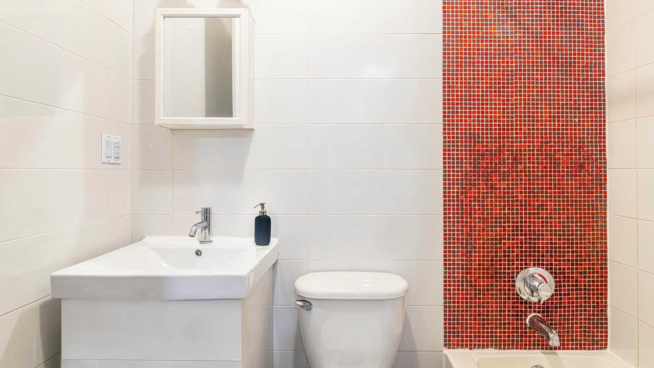 Photo of Bathroom in Bushwick