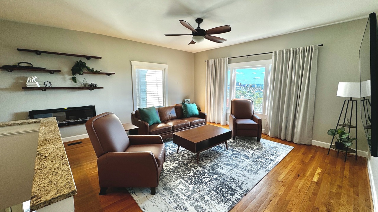 Photo of Livingroom in CUF