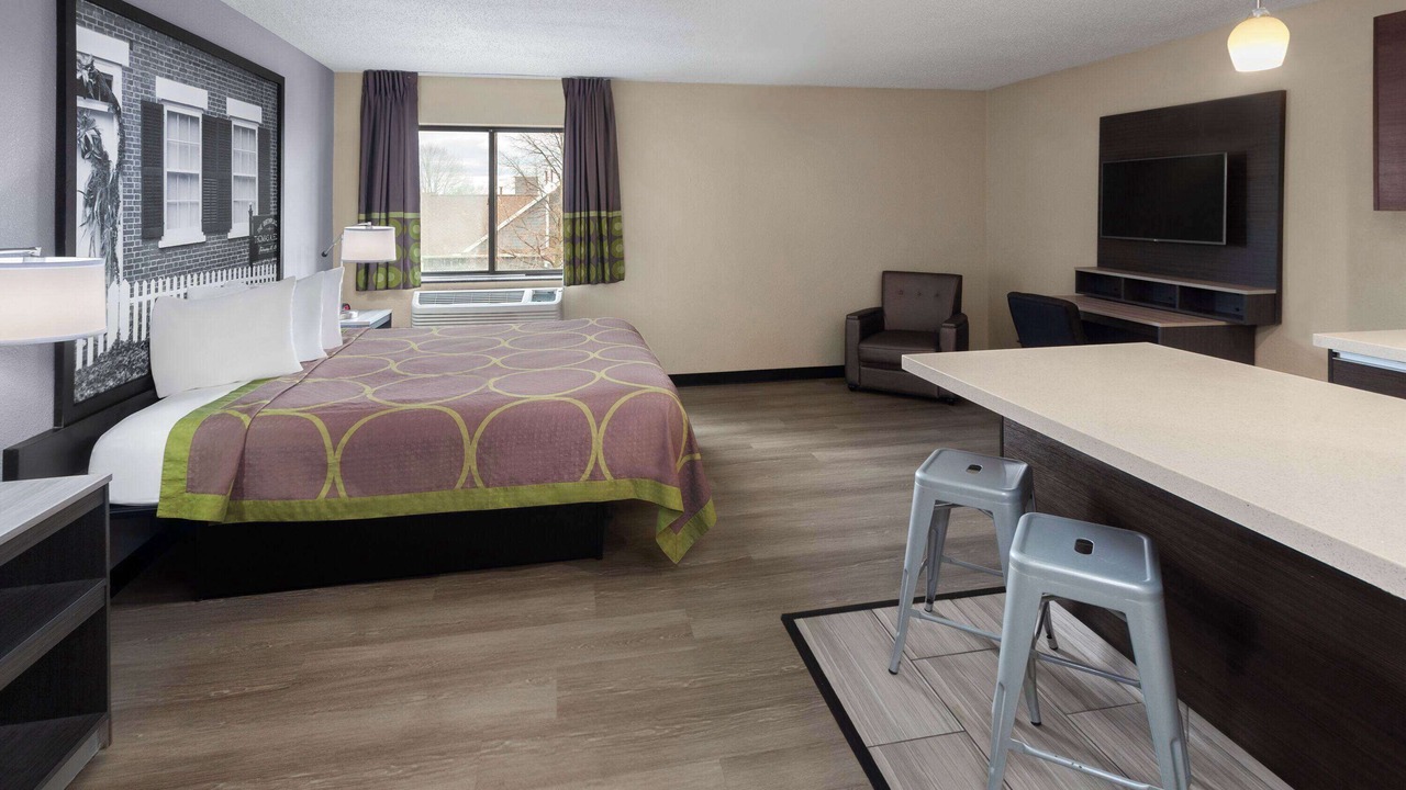 Photo of Bedroom in Akron