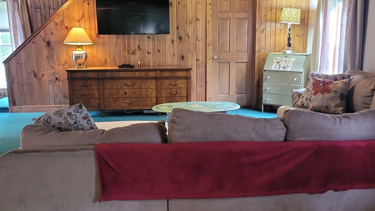 Photo of Livingroom in Rehrersburg