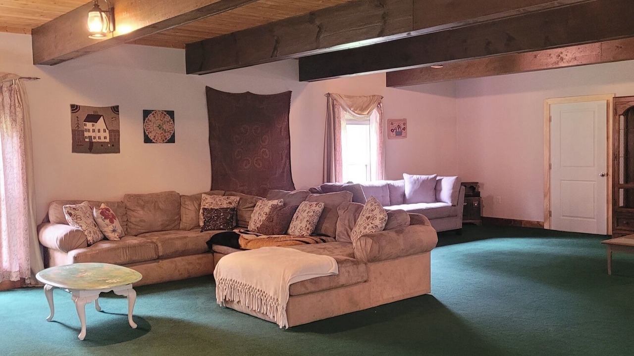 Photo of Livingroom in Rehrersburg