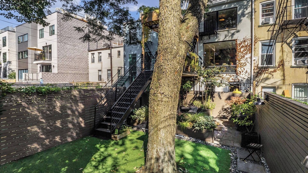 Photo of Outdoor in Crown Heights