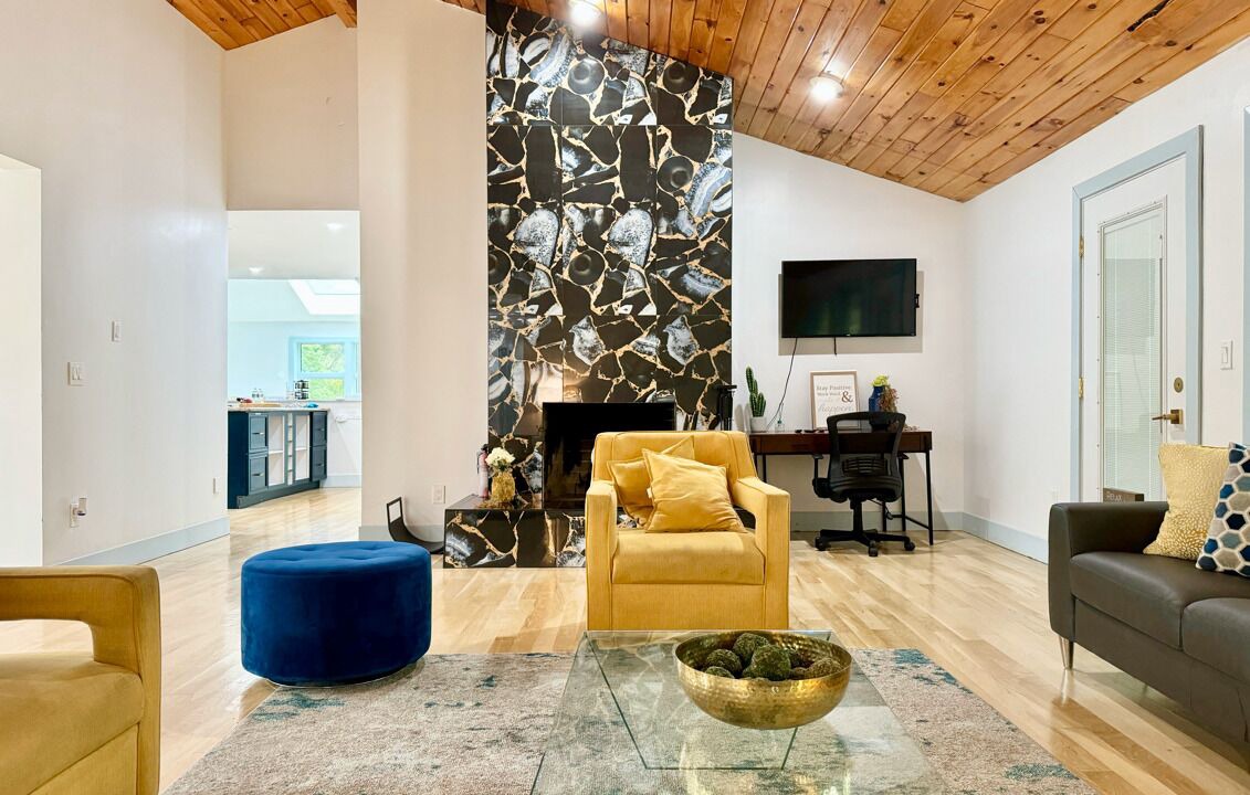 Photo of Livingroom in Monroe