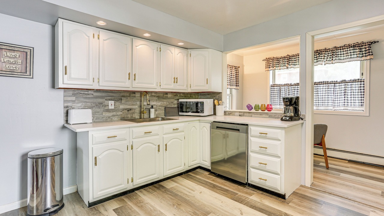 Photo of Kitchen in Town of Lumberland